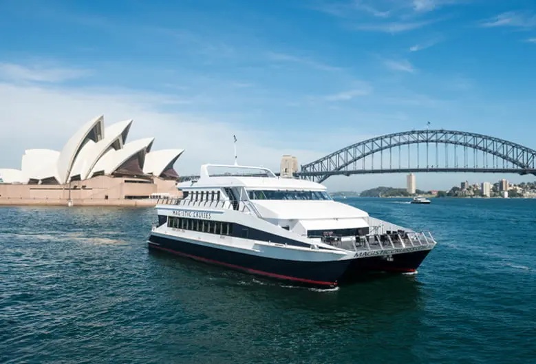 SYDNEY HARBOUR CRUISE